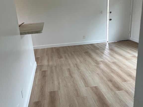 5th image of 6755 Obispo Ave #4