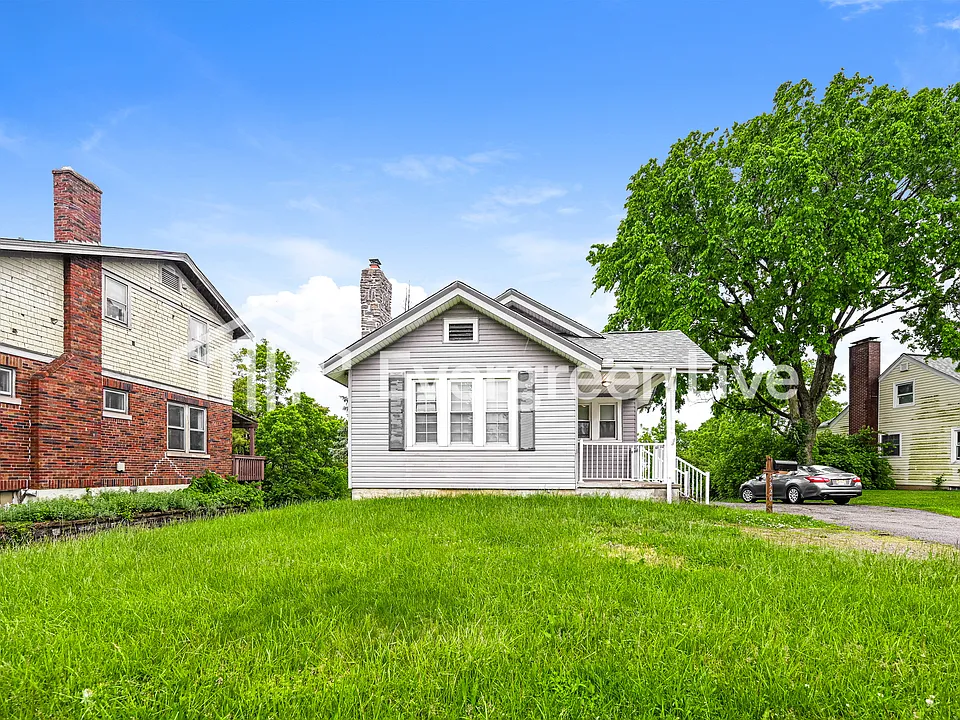 5320 Colerain Ave