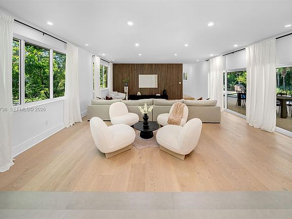 5th image of 12050 Moss Ranch Rd