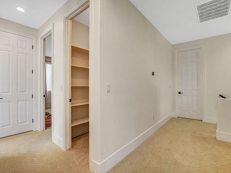 308 Round Stone Ct — Photo 58