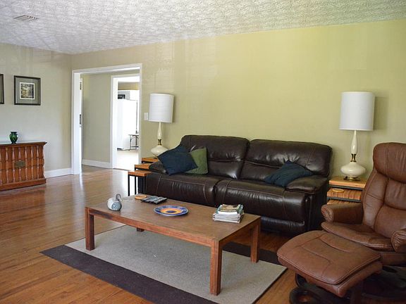 2nd image of 2329 Cedar Shores Cir