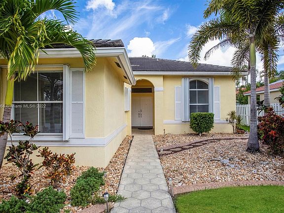 2nd image of 18629 NW 23rd St
