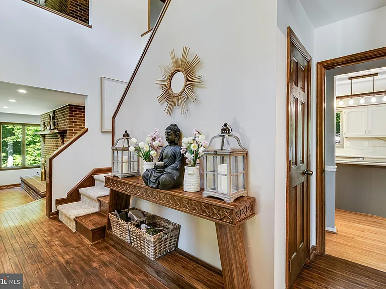 8150 Plowden Dr — Photo 27