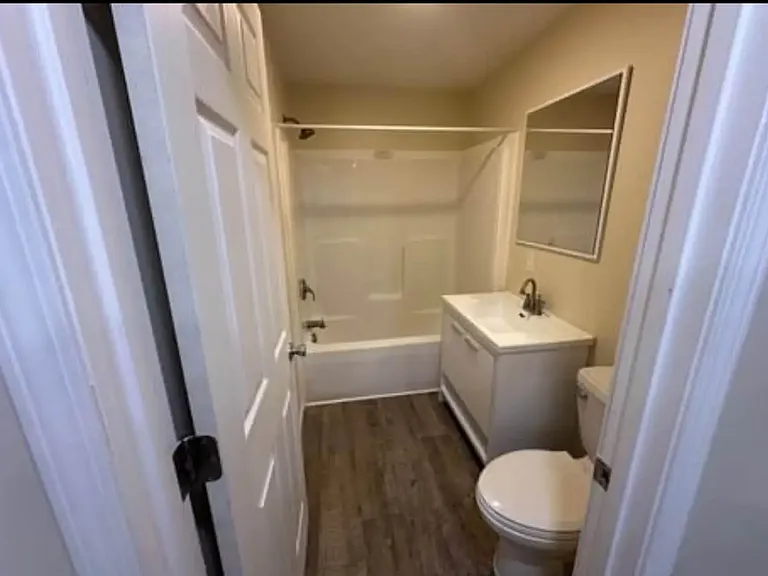 4 22nd St S #4 — Photo 7