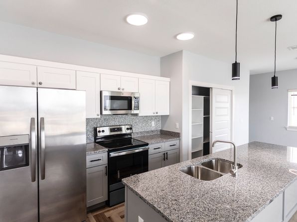 1360 N Cotton St #1G