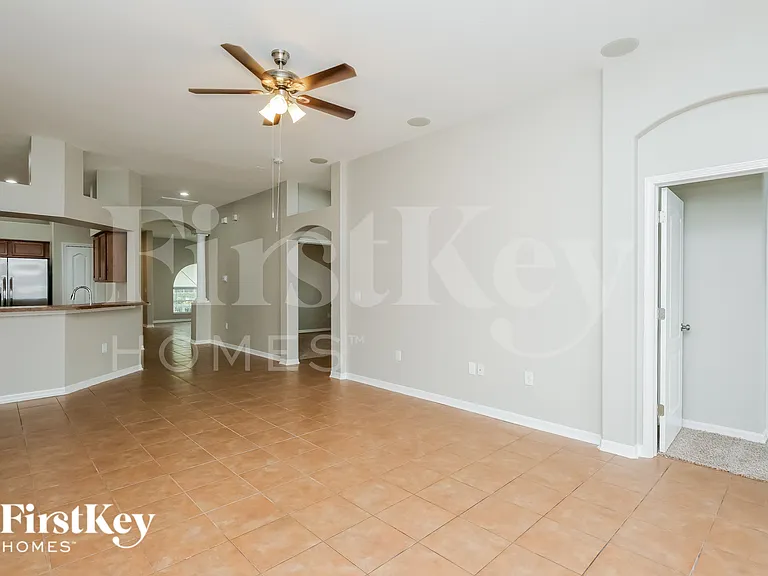 1620 Bonita Bluff Ct — Photo 4