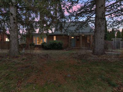 8993 Oporto St, Livonia, MI, 48150