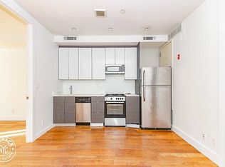 98 Diamond St #2G, Brooklyn, NY 11222