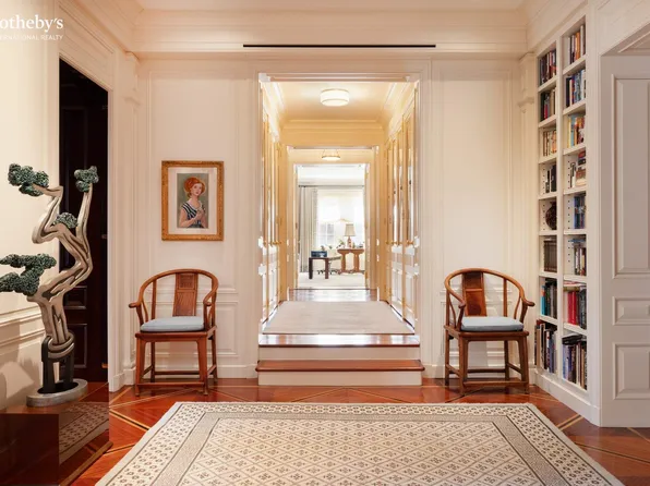 720 Park Avenue image 9 of 20