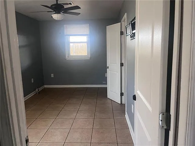 4 bed, 2.0 bath, 1400 sqft, $2,000 — Photo 4