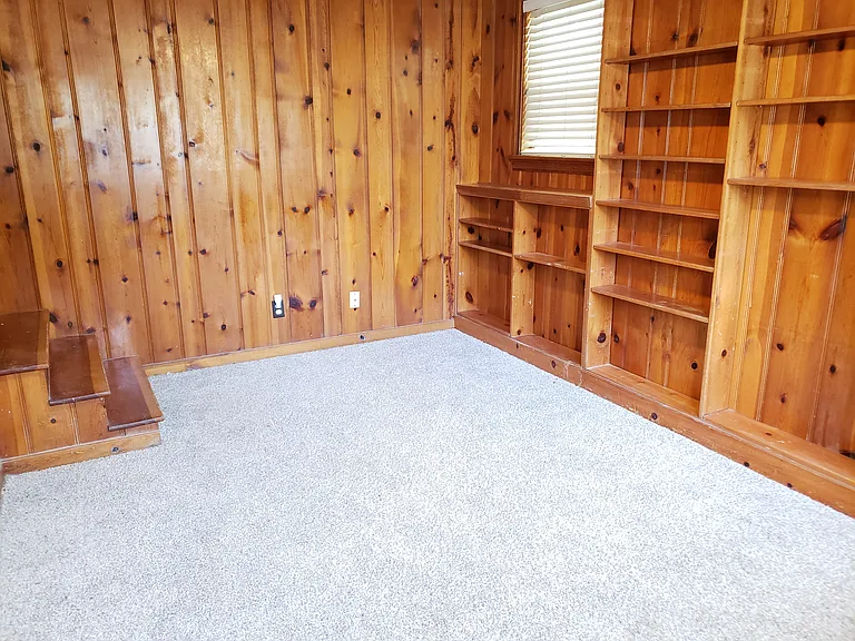 8705 Granby St — Photo 13