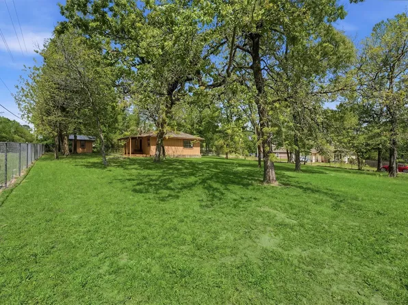 6492 Bonanza Dr, Montgomery, TX 77316