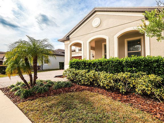 2nd image of 18814 Birchwood Groves Dr