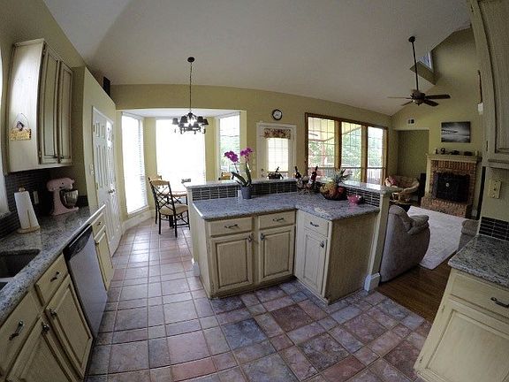 5th image of 4408 Durham Ct