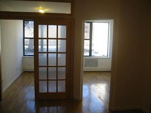 1st image of 86 Orchard St