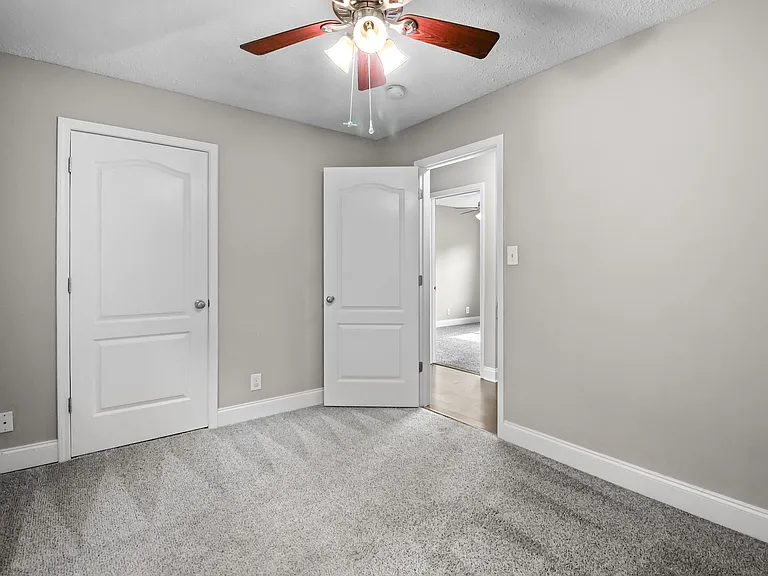 3795 McAllister Dr — Photo 16