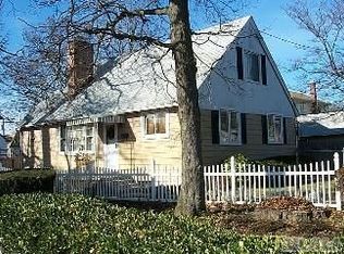 2900 Harvey Ave, Oceanside, NY 11572