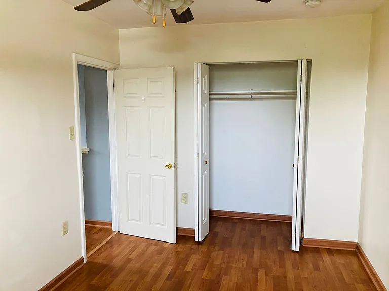 845 Western Avenue — Photo 15