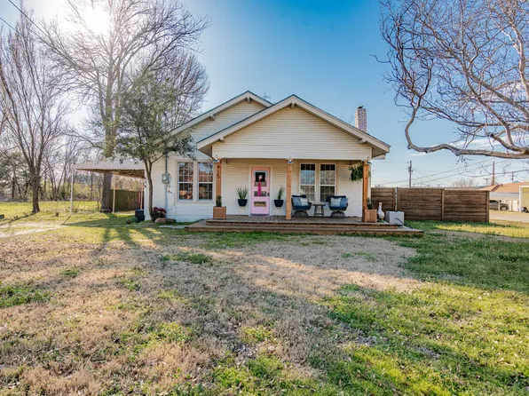 415 N 1st St, Mabank, TX 75147