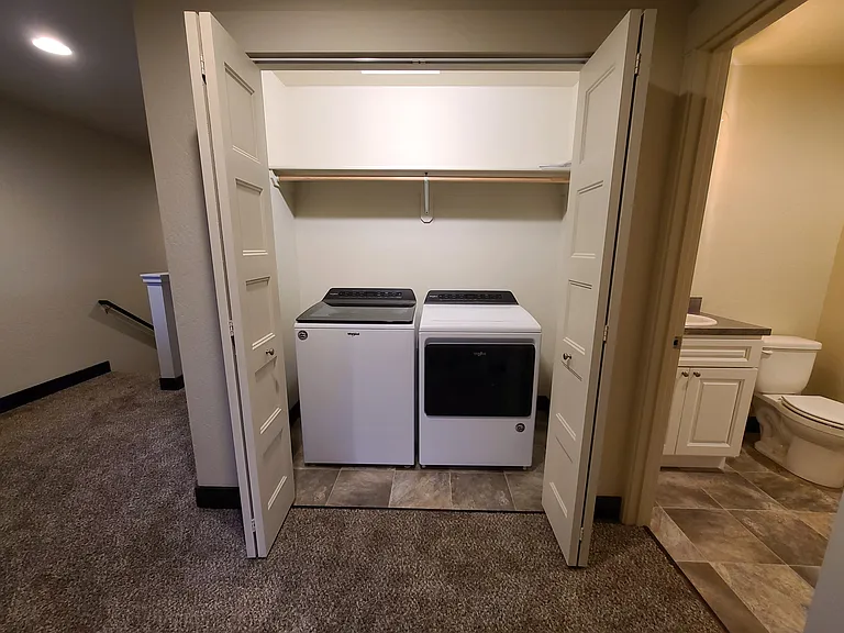 1227 Edwards Ln — Photo 19