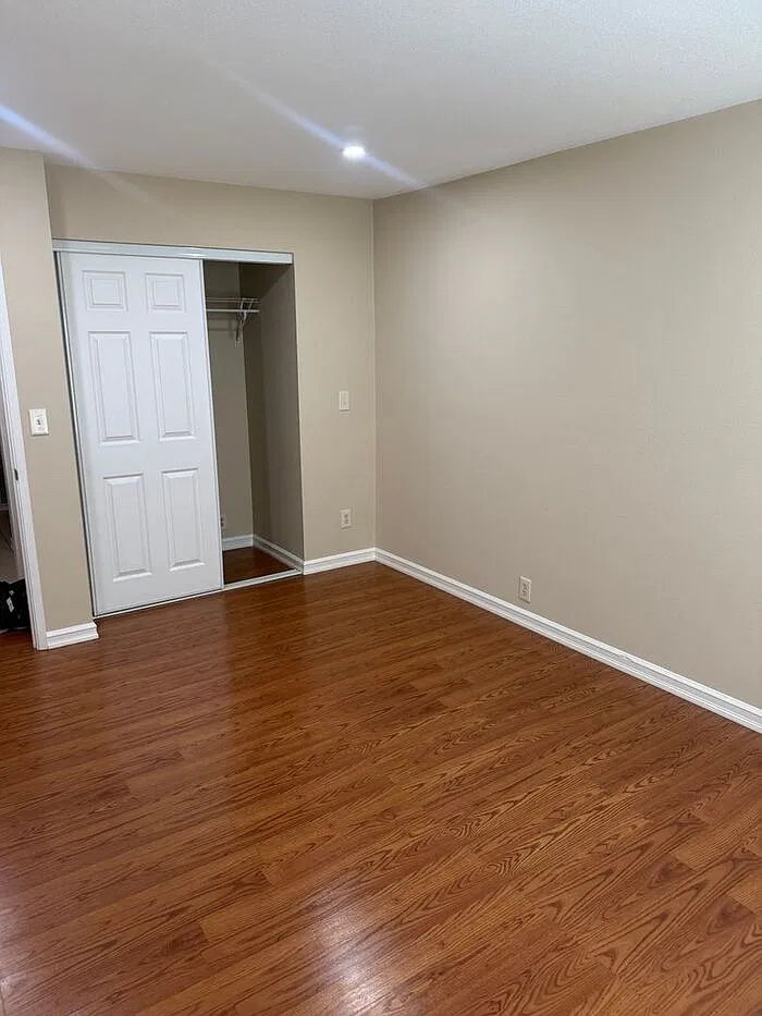 1 bed, 1.0 bath, 120 sqft, $1,050 — Photo 4