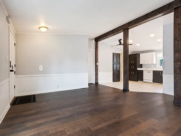 living room/kitchen
