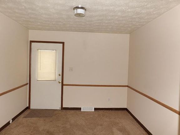 2nd image of 1021 Patricia Dr
