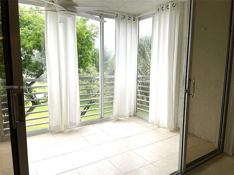 9531 Seagrape Dr #305 — Photo 24