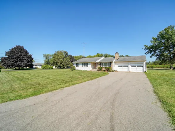 1428 1st St, Adrian, MI 49221