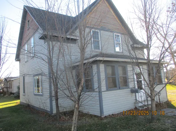 307 N Broadway St, Groton, SD 57445