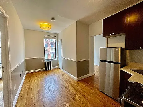 132 Thompson St #20 Photo 1