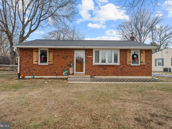 512 Monticello Ave, Upper Chichester, PA 19014