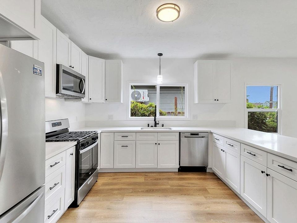 1st image of 584 W 12th St