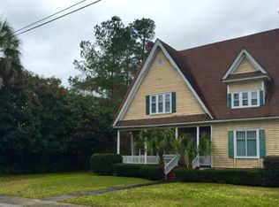 650 Hampton St, Elloree, SC 29047