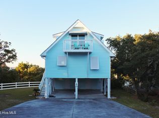 4004 Emerald Dr, Emerald Isle, NC 28594