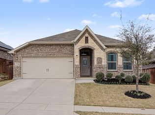 11701 Silver Queen Dr, Aubrey, TX 76227