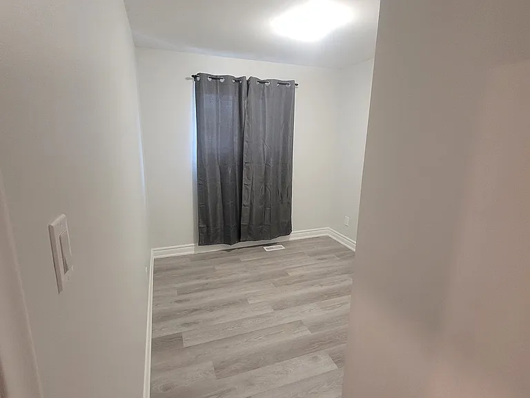 Alderbury Cres — Photo 17