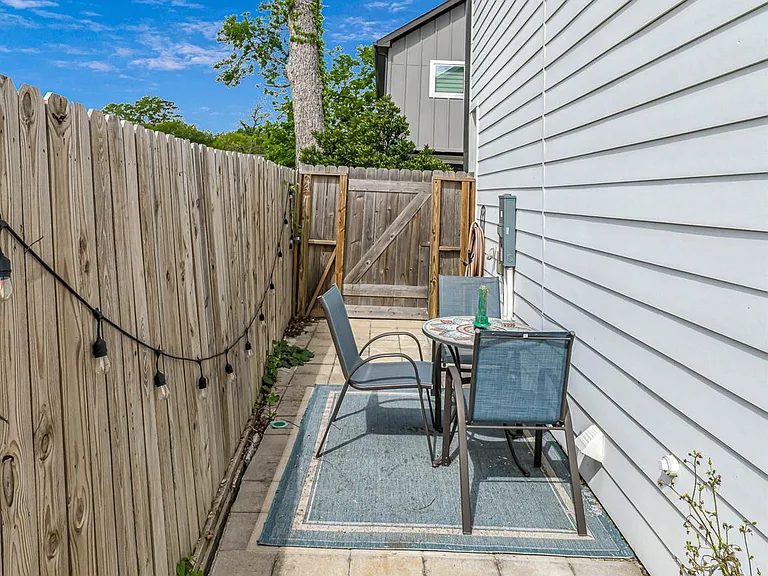 240 Julia St #A — Photo 50