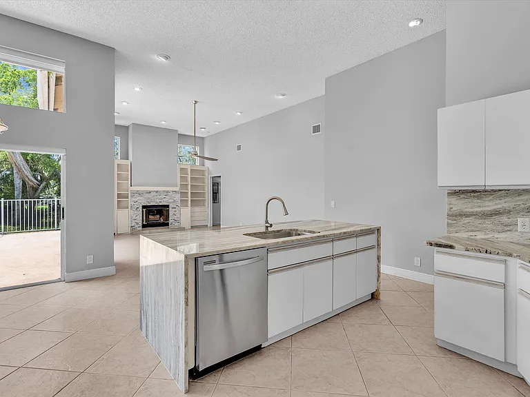 10434 NW 6th Ct — Photo 42
