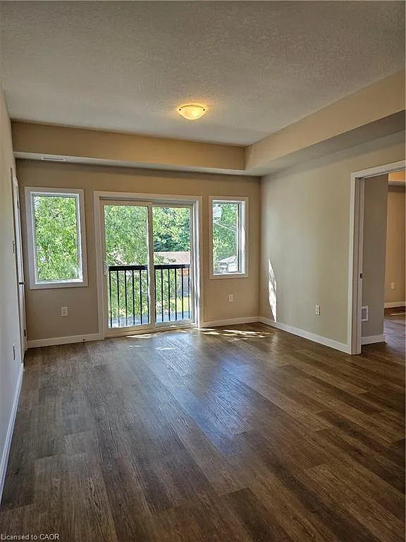 2 bed, 1.5 bath, 680 sqft, $2,250 — Photo 2