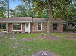 114 Pine Dr, Ocean Springs, MS 39564