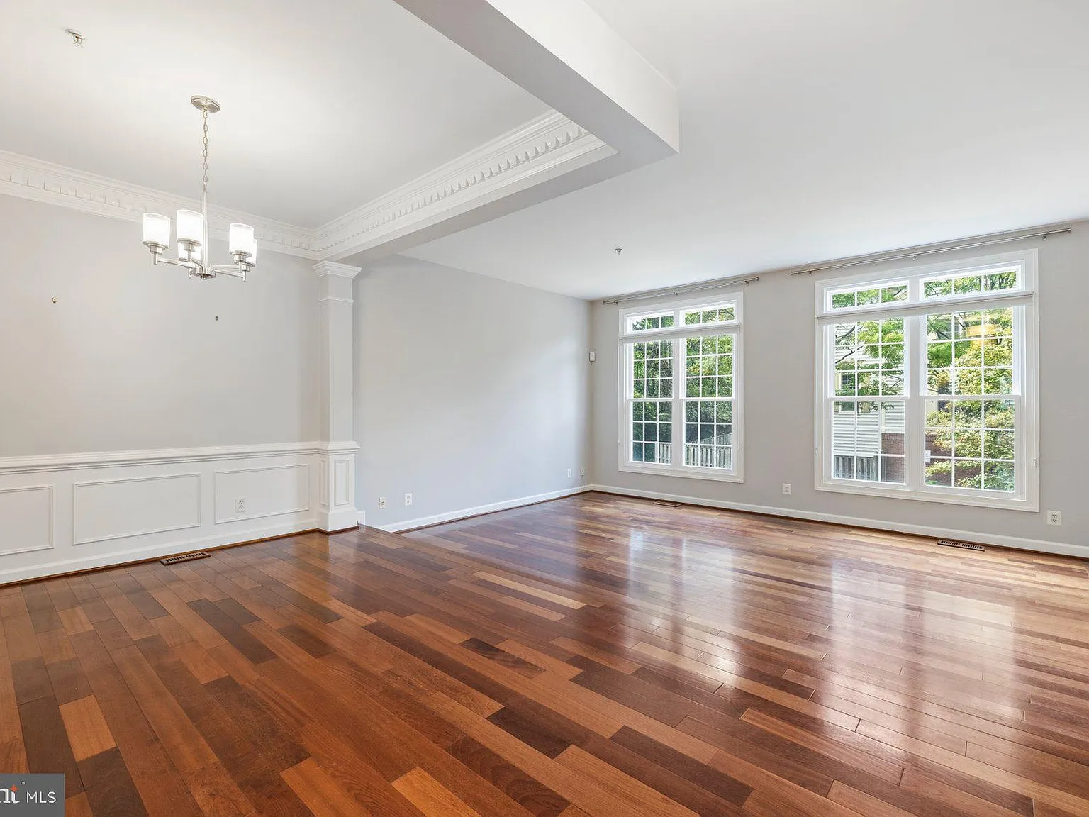 3 bed, 4.5 bath, 3065 sqft, $4,000 — Photo 3