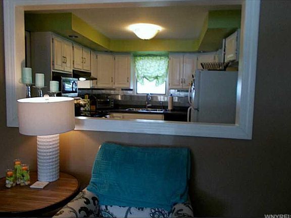 5th image of 134 Danbury Dr