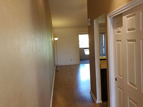 Entrance - High Ceilings Throughout