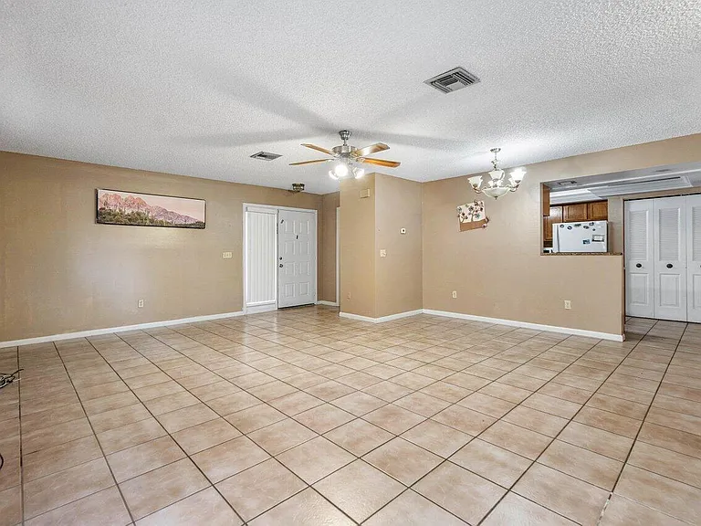 2780 Norfolk Pine Ct — Photo 6