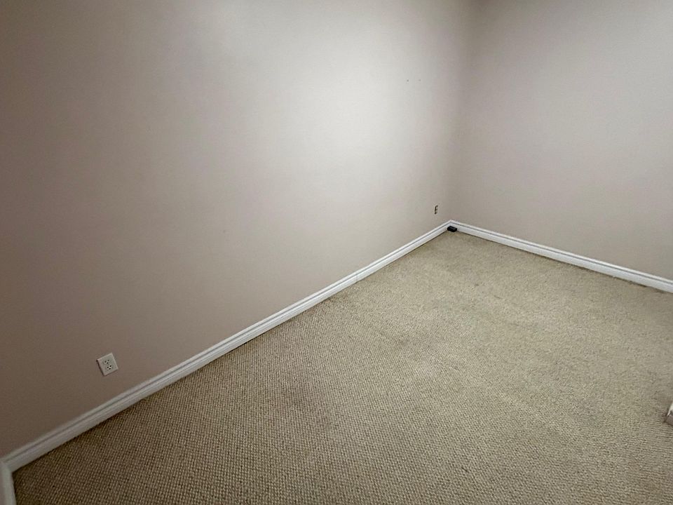 1st image of 18 Carrick Ave #Basement