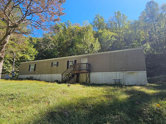 3rd image of 704 Quincy Hollow Rd