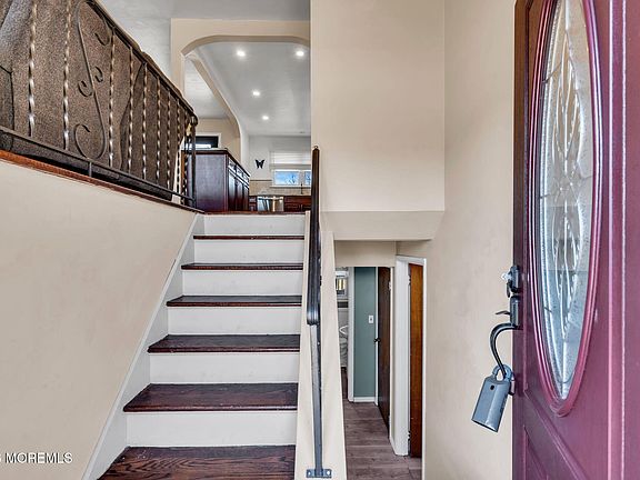 3rd image of 1170 Old Freehold Road