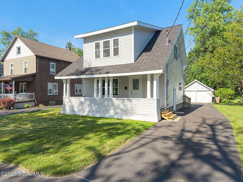 2nd image of 10 Lincoln Avenue