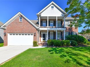 513 Hassellwood Dr, Jamestown, NC 27282